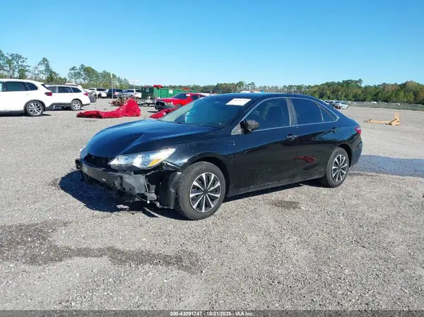 4T1BF1FK9GU129729 2016 TOYOTA CAMRY - Image 2