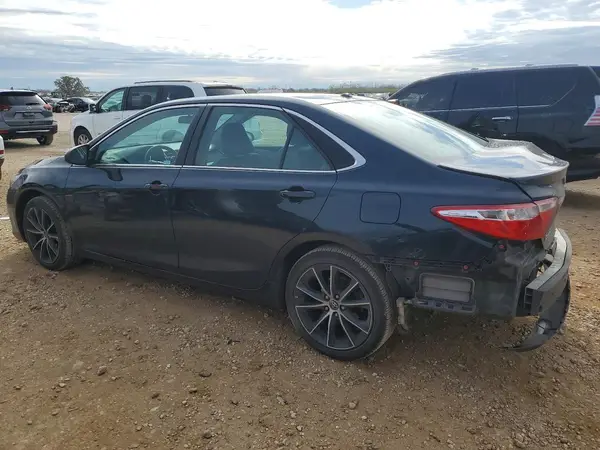 4T1BF1FK9GU130086 2016 TOYOTA CAMRY - Image 2
