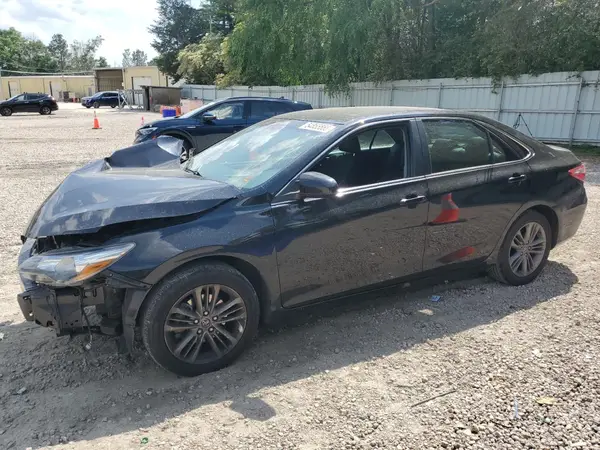 4T1BF1FK9GU132341 2016 TOYOTA CAMRY - Image 1