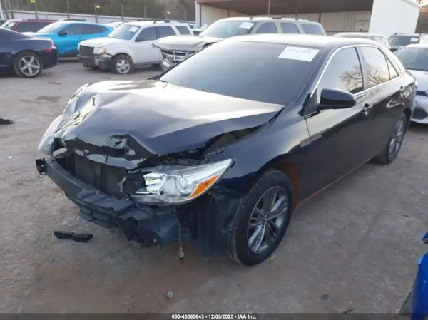 4T1BF1FK9GU133277 2016 TOYOTA CAMRY - Image 2