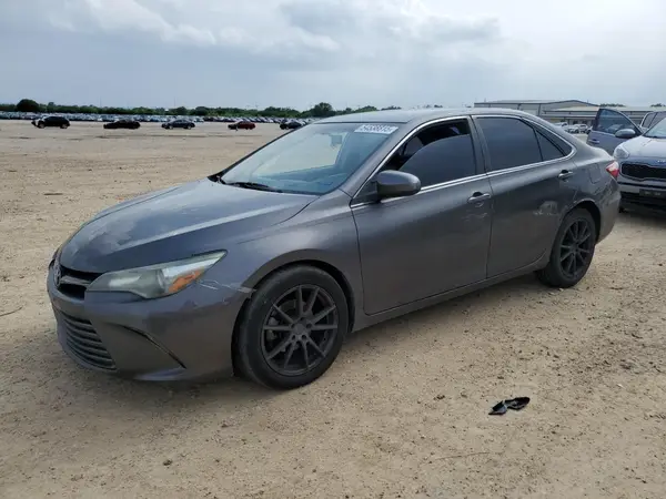4T1BF1FK9GU137121 2016 TOYOTA CAMRY - Image 1