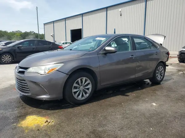 4T1BF1FK9GU138866 2016 TOYOTA CAMRY - Image 1