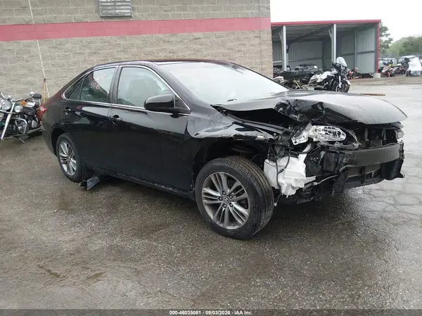 4T1BF1FK9GU140357 2016 TOYOTA CAMRY - Image 1
