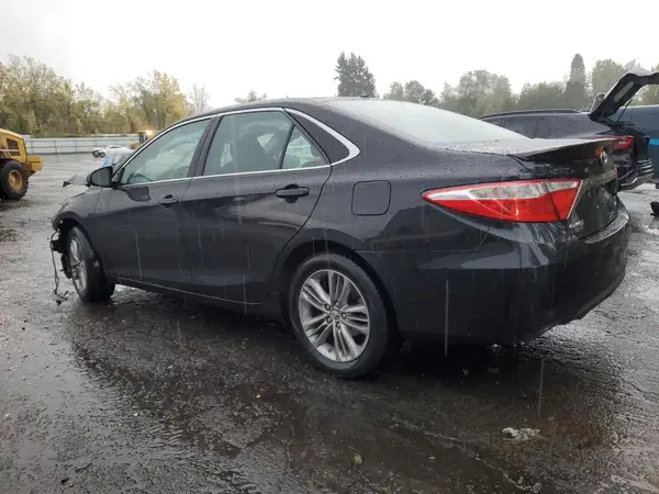 4T1BF1FK9GU150547 2016 TOYOTA CAMRY - Image 2