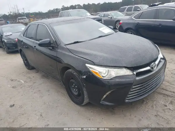 4T1BF1FK9GU160589 2016 TOYOTA CAMRY - Image 1