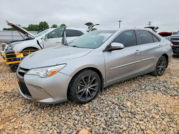 4T1BF1FK9GU161256 2016 TOYOTA CAMRY - Image 1
