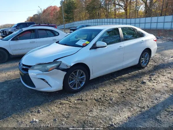 4T1BF1FK9GU162231 2016 TOYOTA CAMRY - Image 2