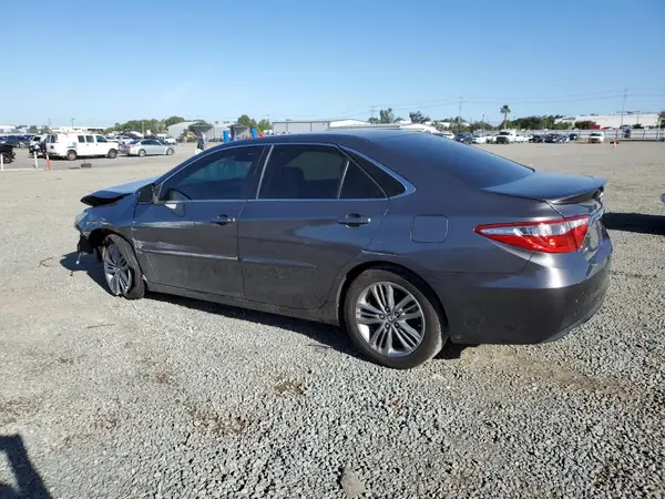 4T1BF1FK9GU164013 2016 TOYOTA CAMRY - Image 2