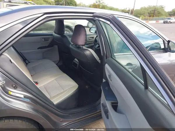 4T1BF1FK9GU168272 2016 TOYOTA CAMRY - Image 8