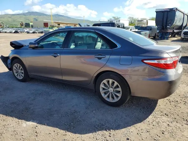 4T1BF1FK9GU168482 2016 TOYOTA CAMRY - Image 2