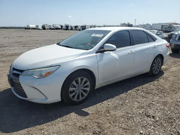 4T1BF1FK9GU171737 2016 TOYOTA CAMRY - Image 1
