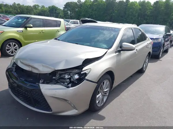 4T1BF1FK9GU172757 2016 TOYOTA CAMRY - Image 2