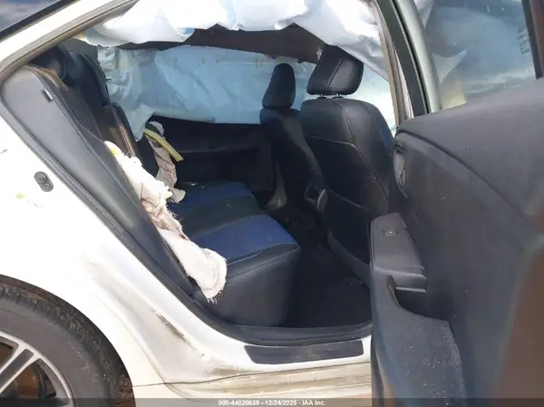 4T1BF1FK9GU173889 2016 TOYOTA CAMRY - Image 8