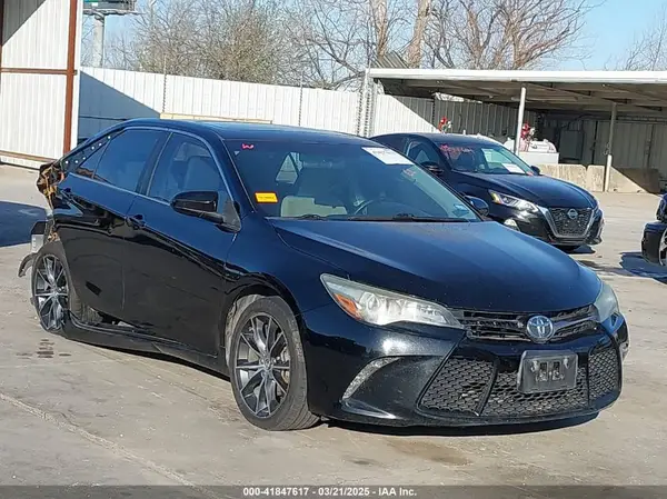 4T1BF1FK9GU177537 2016 TOYOTA CAMRY - Image 1