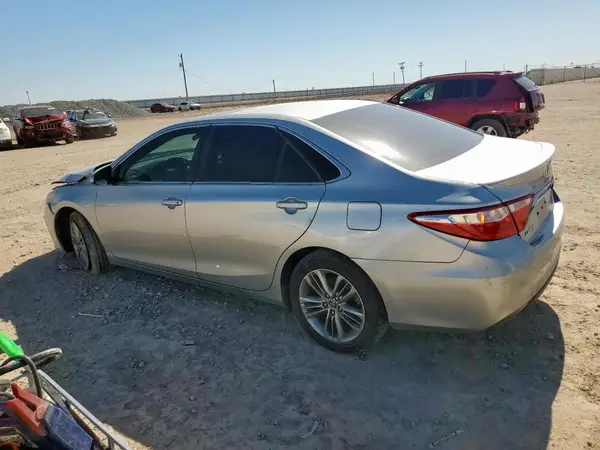 4T1BF1FK9GU178526 2016 TOYOTA CAMRY - Image 2