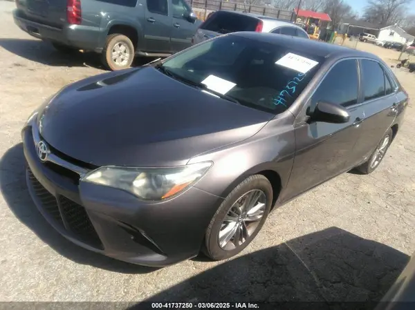 4T1BF1FK9GU182267 2016 TOYOTA CAMRY - Image 2