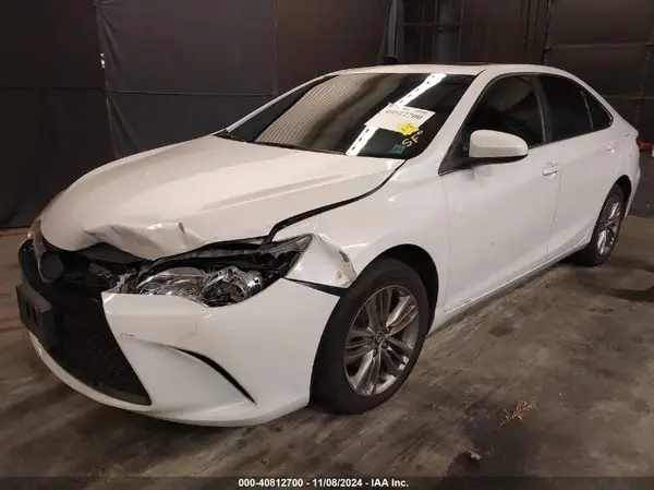 4T1BF1FK9GU182589 2016 TOYOTA CAMRY - Image 2