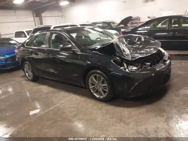 4T1BF1FK9GU187646 2016 TOYOTA CAMRY - Image 1