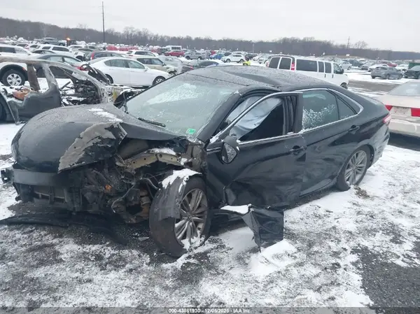 4T1BF1FK9GU188909 2016 TOYOTA CAMRY - Image 2