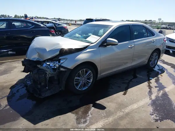 4T1BF1FK9GU188974 2016 TOYOTA CAMRY - Image 2