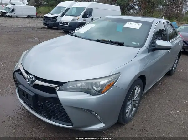 4T1BF1FK9GU192099 2016 TOYOTA CAMRY - Image 2
