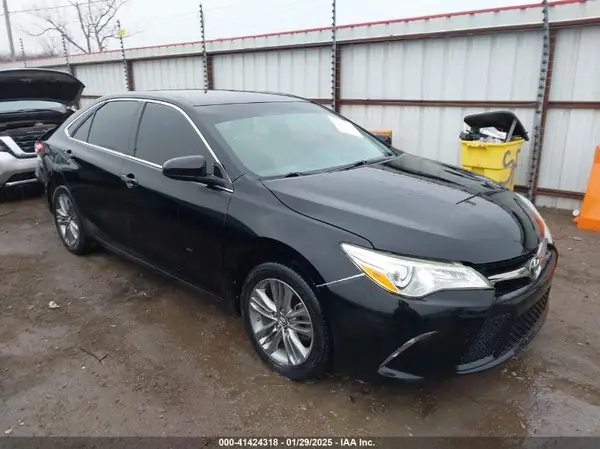 4T1BF1FK9GU193253 2016 TOYOTA CAMRY - Image 1