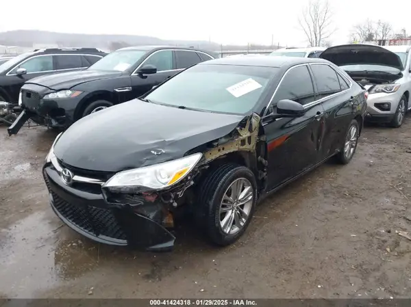 4T1BF1FK9GU193253 2016 TOYOTA CAMRY - Image 2