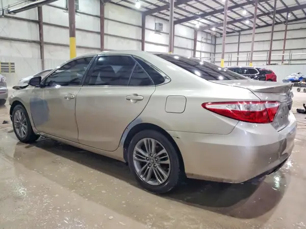 4T1BF1FK9GU193334 2016 TOYOTA CAMRY - Image 2