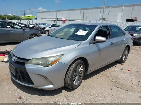 4T1BF1FK9GU193415 2016 TOYOTA CAMRY - Image 2