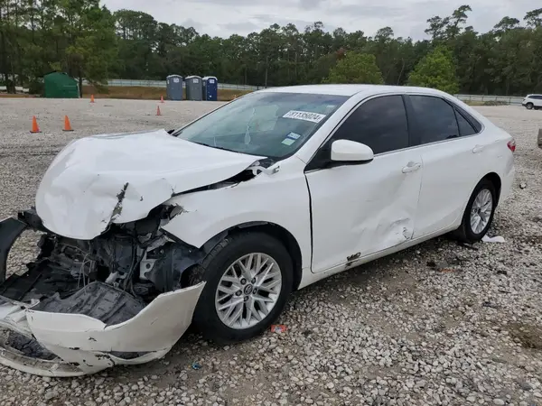 4T1BF1FK9GU195021 2016 TOYOTA CAMRY - Image 1