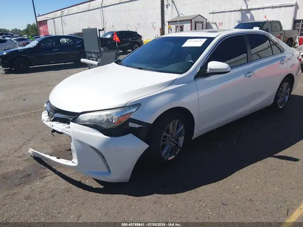 4T1BF1FK9GU197934 2016 TOYOTA CAMRY - Image 2