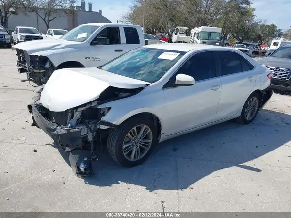 4T1BF1FK9GU200704 2016 TOYOTA CAMRY - Image 2