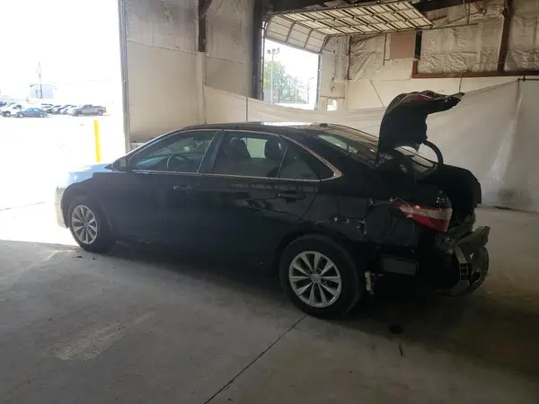 4T1BF1FK9GU201223 2016 TOYOTA CAMRY - Image 2