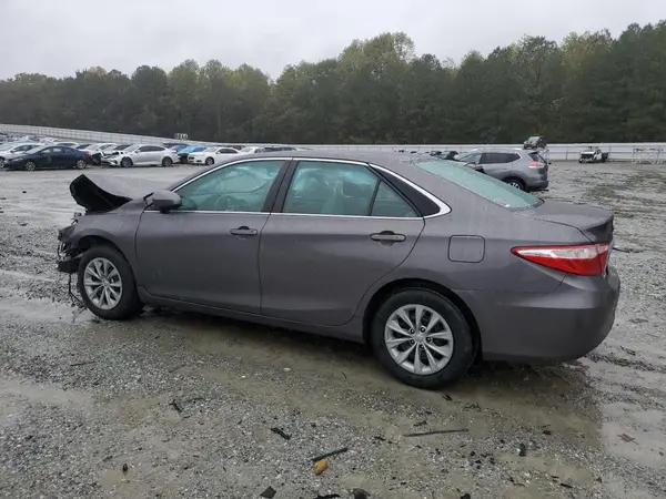 4T1BF1FK9GU201271 2016 TOYOTA CAMRY - Image 2
