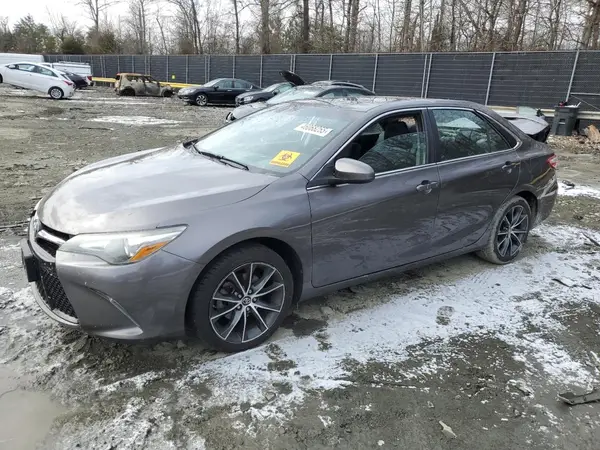 4T1BF1FK9GU204011 2016 TOYOTA CAMRY - Image 1