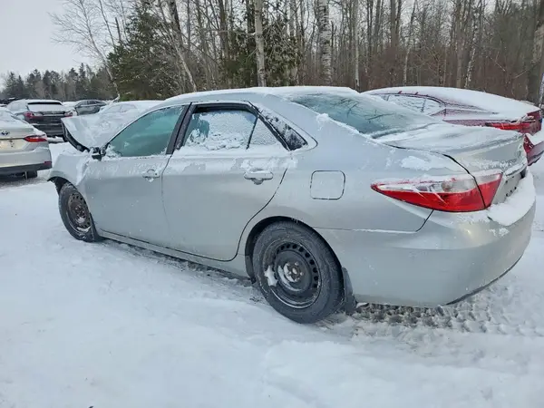 4T1BF1FK9GU206387 2016 TOYOTA CAMRY - Image 2