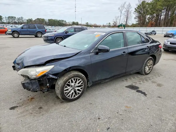 4T1BF1FK9GU212075 2016 TOYOTA CAMRY - Image 1