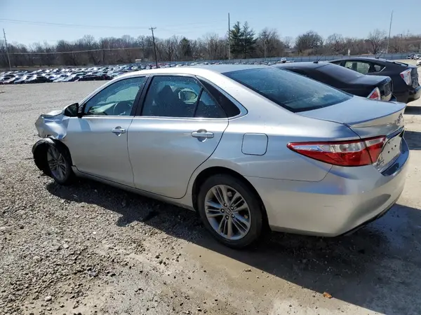 4T1BF1FK9GU212898 2016 TOYOTA CAMRY - Image 2
