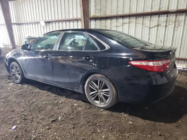 4T1BF1FK9GU213226 2016 TOYOTA CAMRY - Image 2