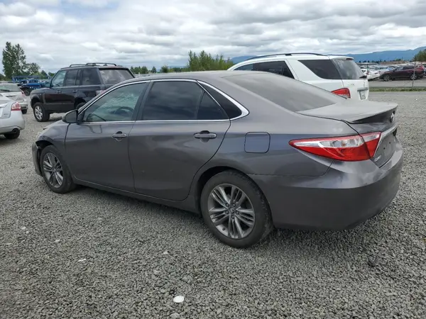 4T1BF1FK9GU214652 2016 TOYOTA CAMRY - Image 2