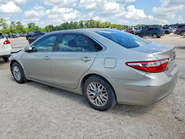 4T1BF1FK9GU215297 2016 TOYOTA CAMRY - Image 2