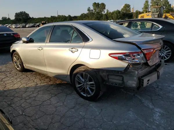4T1BF1FK9GU215638 2016 TOYOTA CAMRY - Image 2