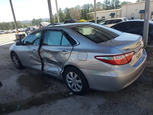 4T1BF1FK9GU223660 2016 TOYOTA CAMRY - Image 2