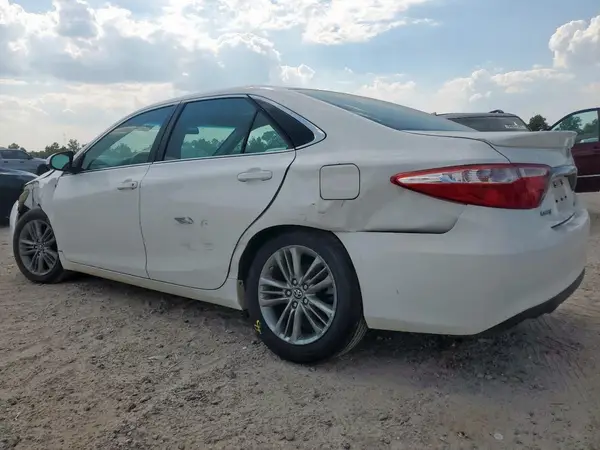 4T1BF1FK9GU229698 2016 TOYOTA CAMRY - Image 2