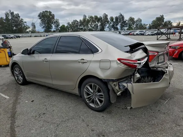 4T1BF1FK9GU230818 2016 TOYOTA CAMRY - Image 2