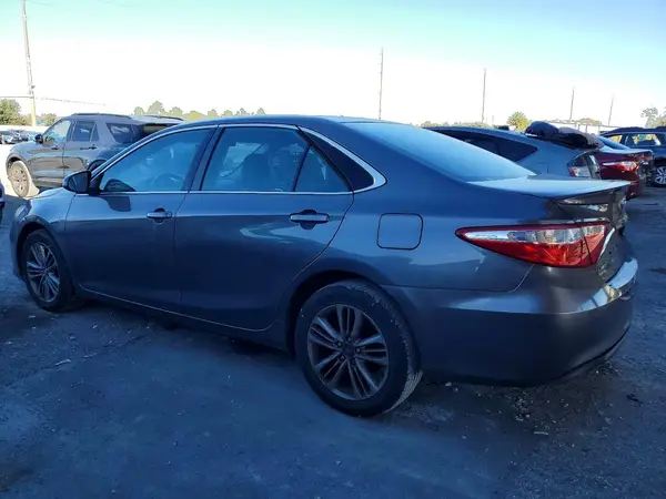 4T1BF1FK9GU233122 2016 TOYOTA CAMRY - Image 2