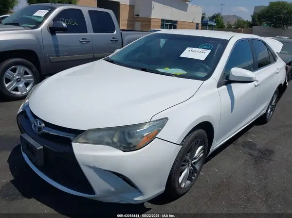 4T1BF1FK9GU233346 2016 TOYOTA CAMRY - Image 2