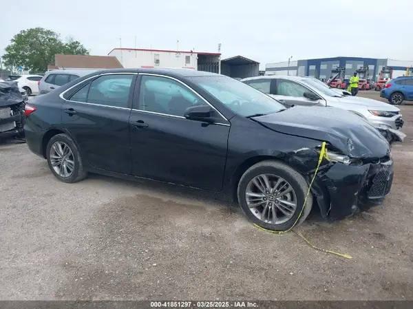 4T1BF1FK9GU233508 2016 TOYOTA CAMRY - Image 1