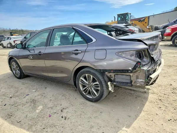 4T1BF1FK9GU233573 2016 TOYOTA CAMRY - Image 2