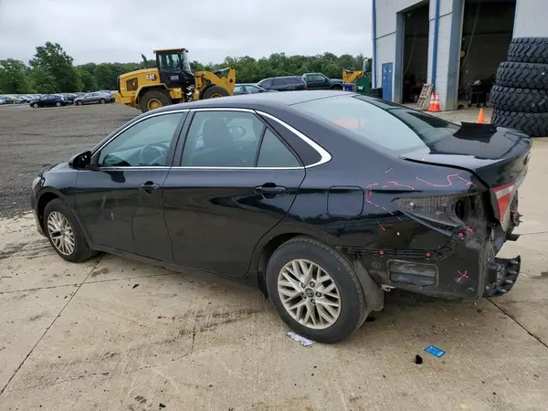 4T1BF1FK9GU236053 2016 TOYOTA CAMRY - Image 2